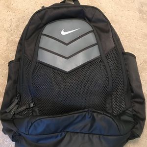 Nike Grey Unisex Back Pack! Multiple compartments!